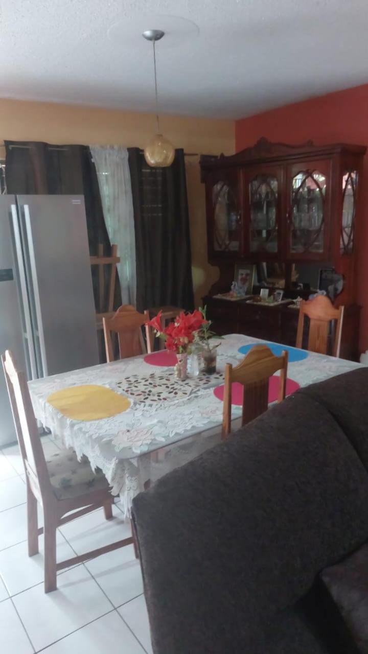 Griffiths Guest House White Hill ภายนอก รูปภาพ
