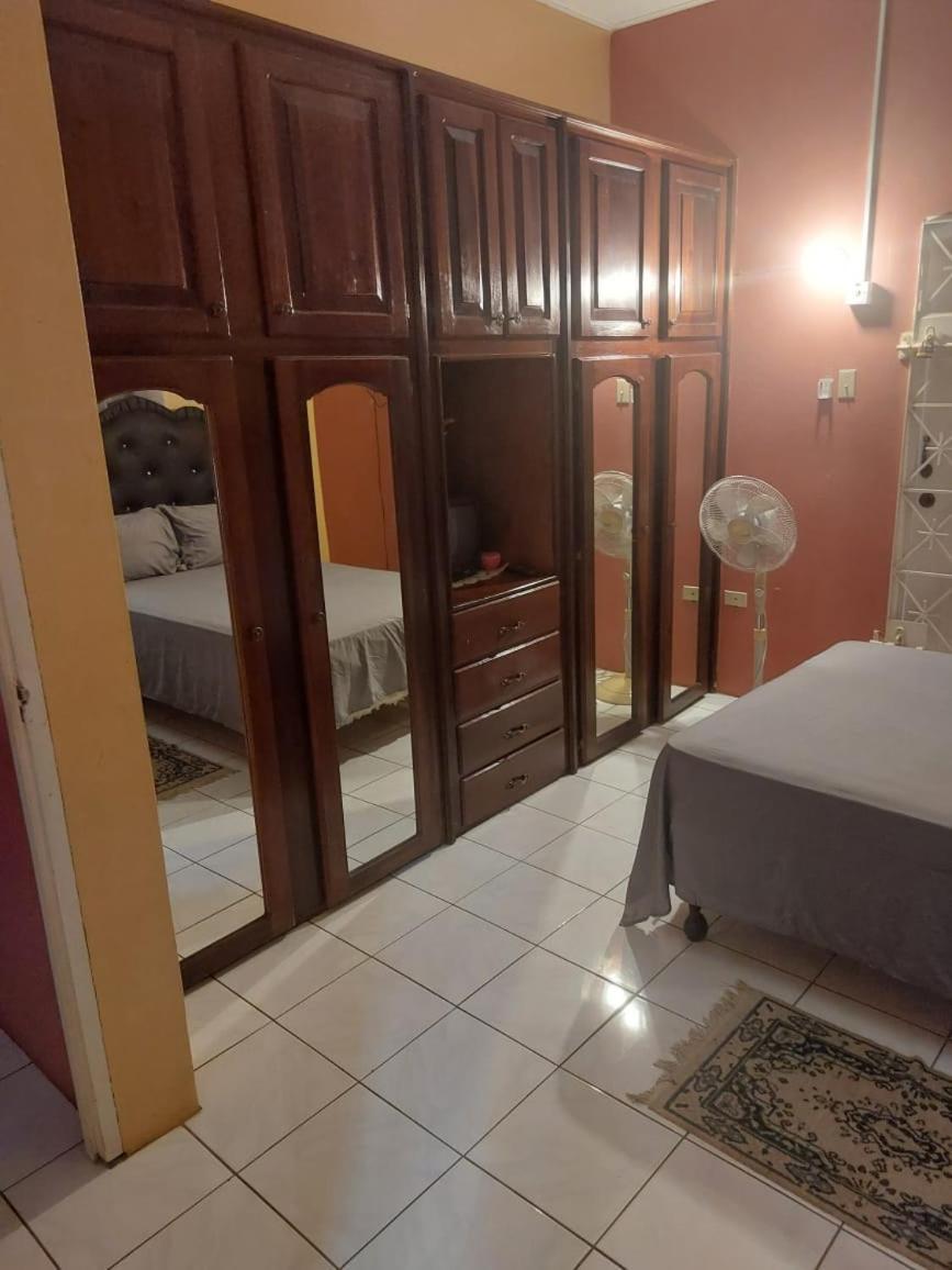 Griffiths Guest House White Hill ภายนอก รูปภาพ